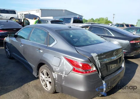 2015 Nissan Altima 2.5 Sv из США, поврежденный, VIN 1N4AL3AP8FC112860